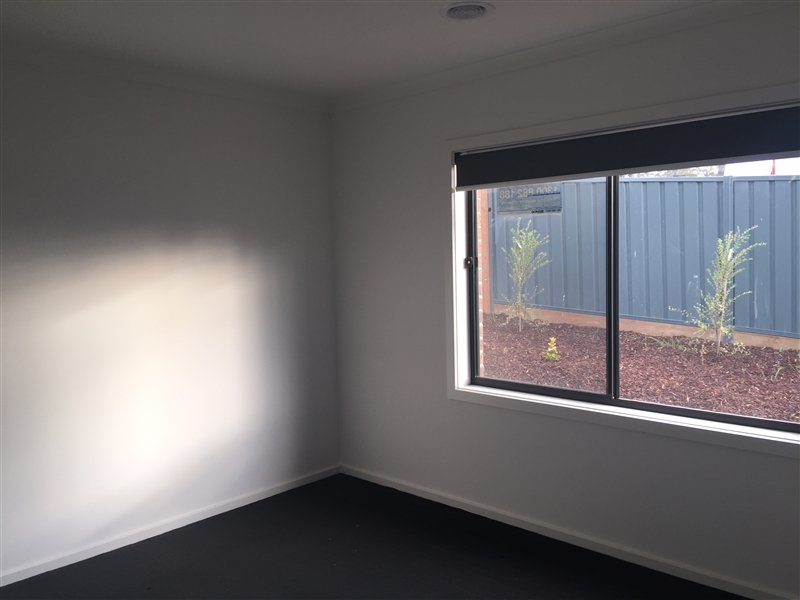 3 Courage Court STRATHFIELDSAYE 5