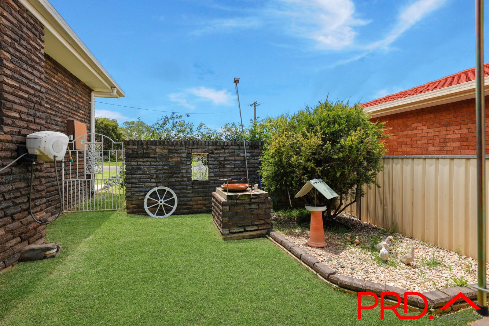 3 Craigends Place TAMWORTH 21