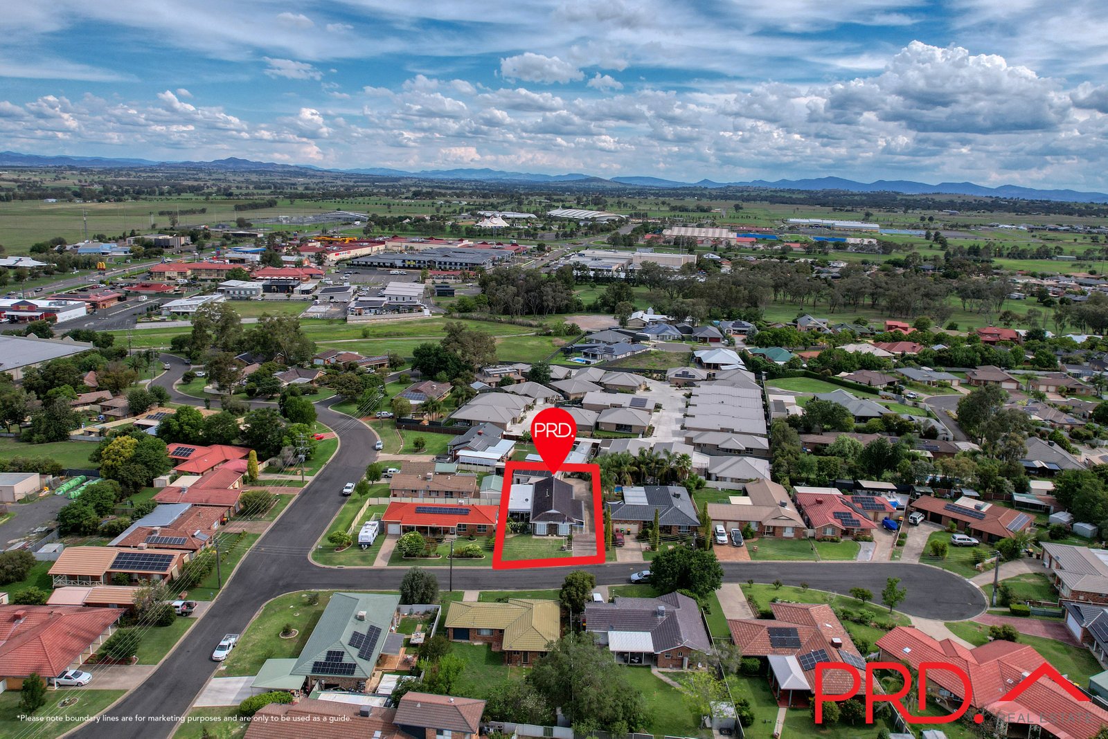 3 Craigends Place TAMWORTH 26