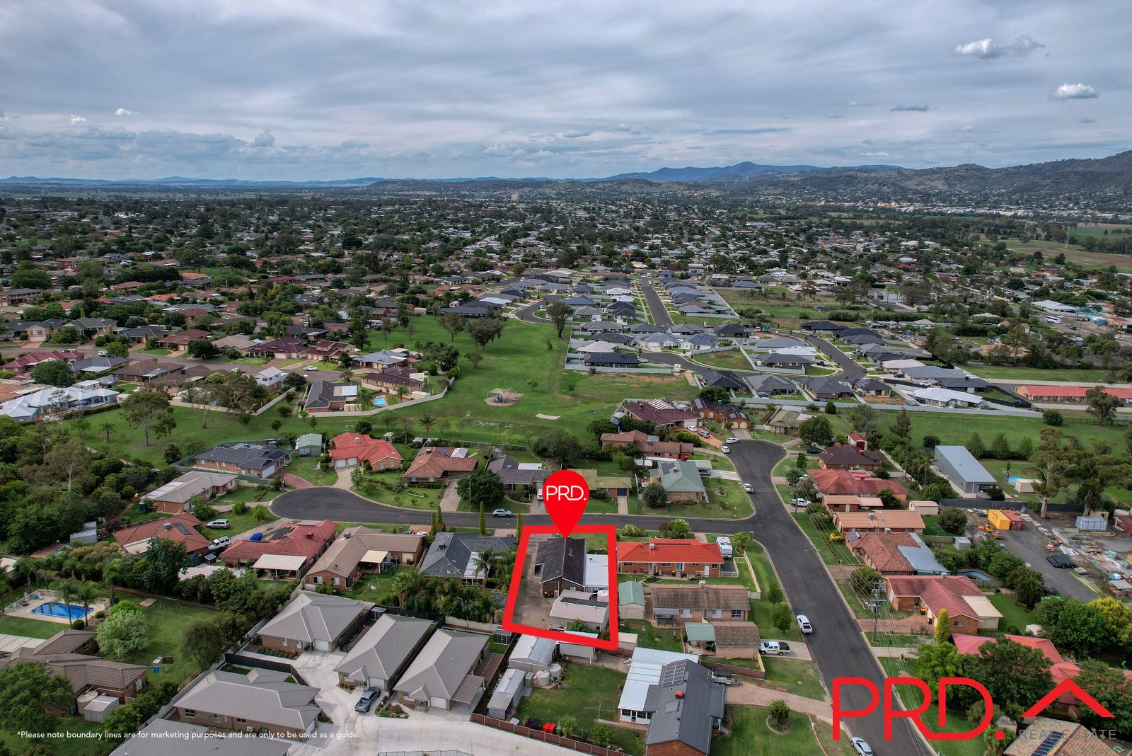 3 Craigends Place TAMWORTH 27