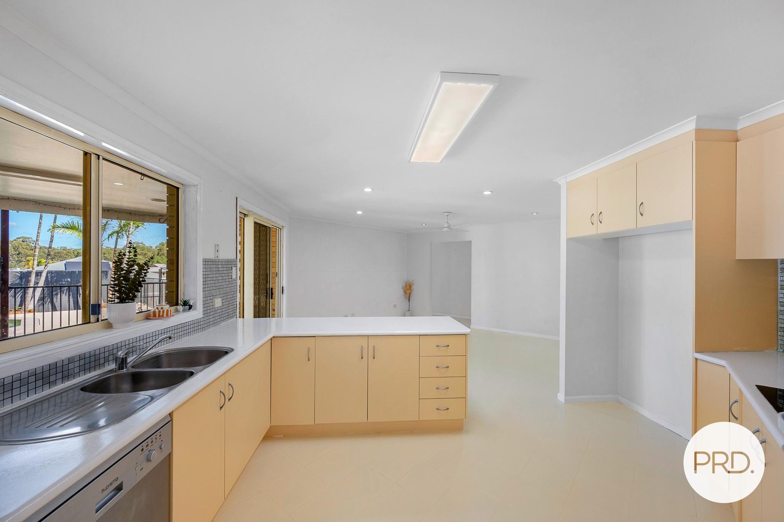3 Cremorne Drive TANNUM SANDS 6