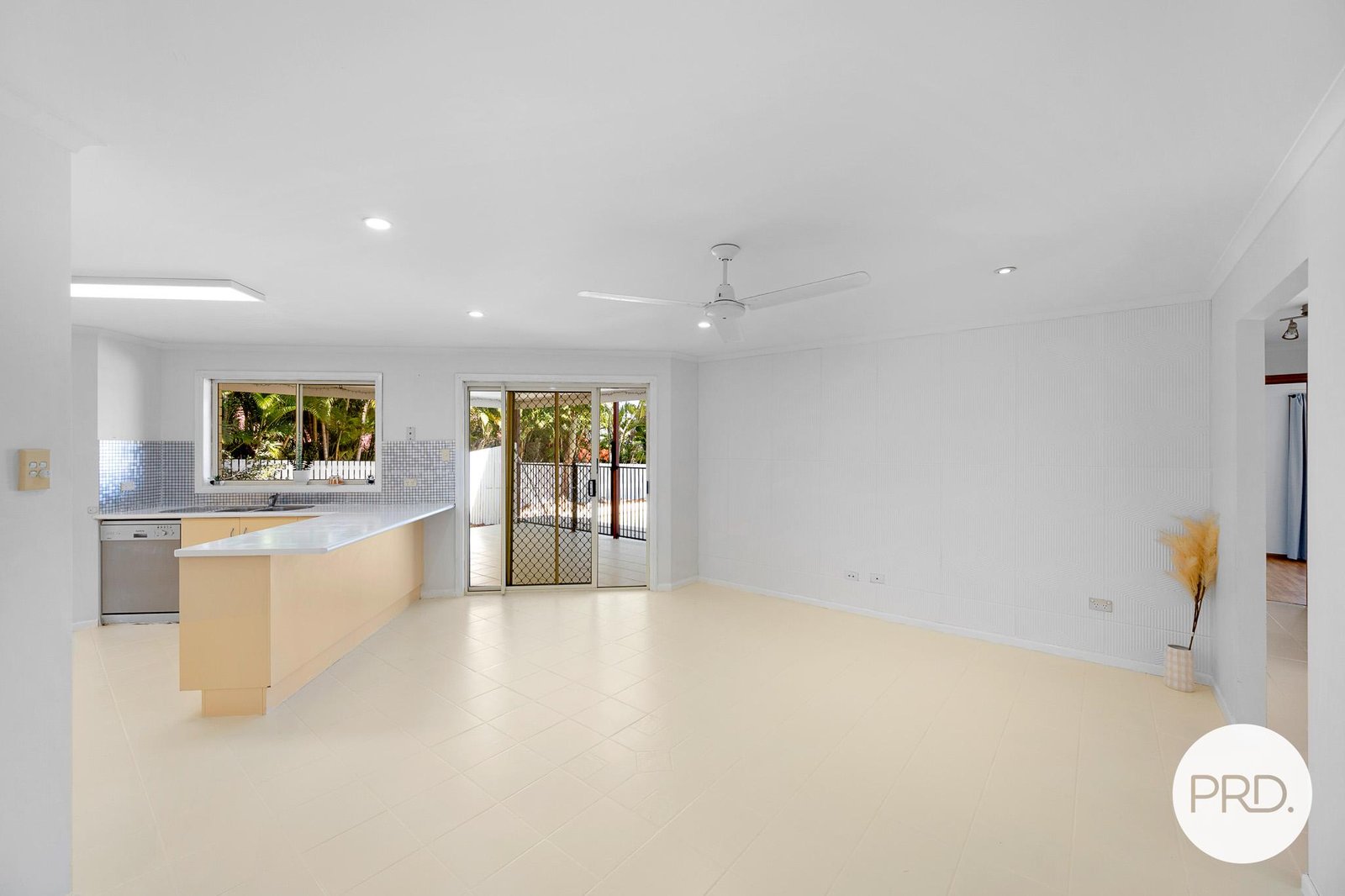 3 Cremorne Drive TANNUM SANDS 8