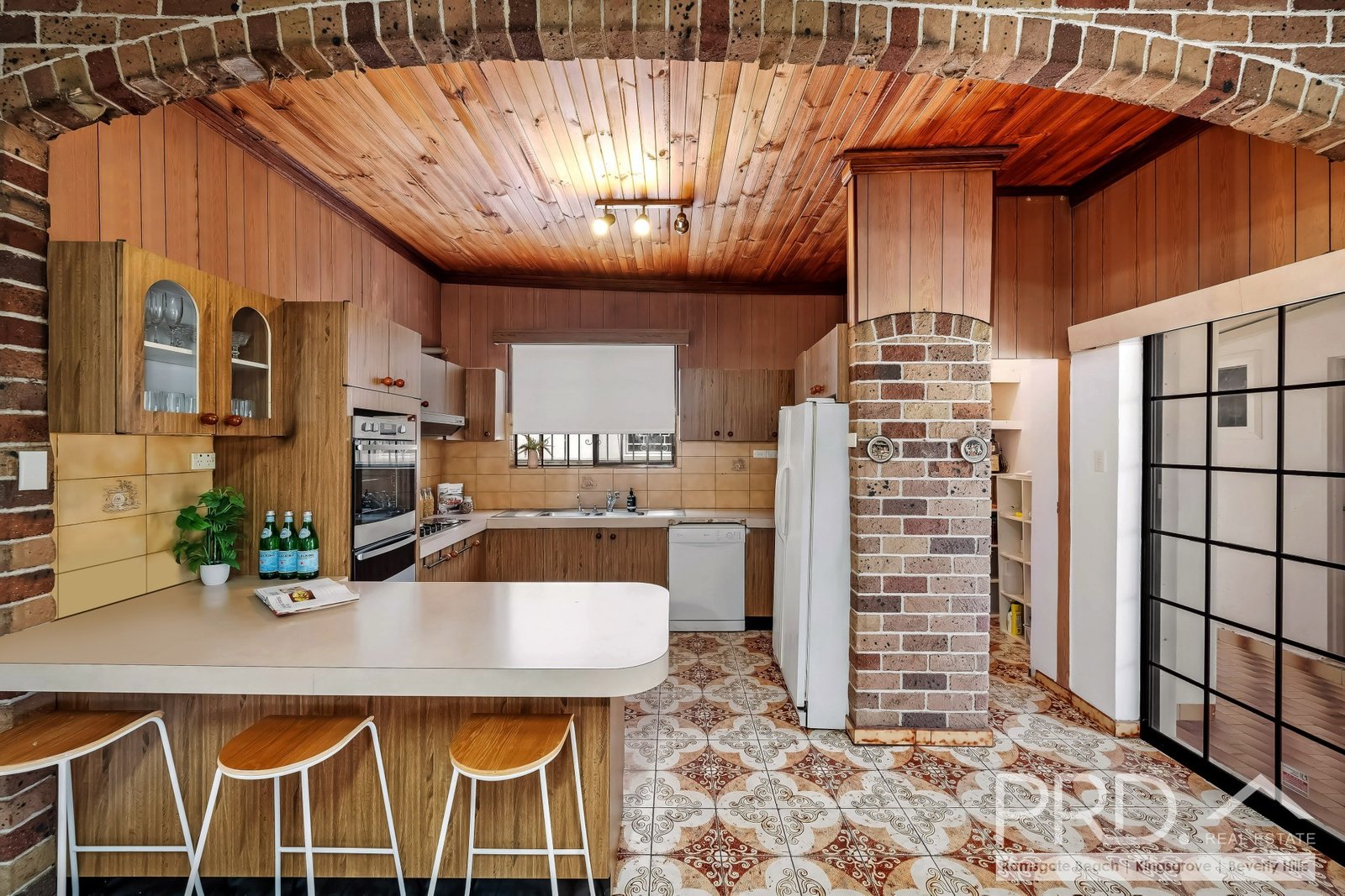 3 Cressy Street CANTERBURY 3