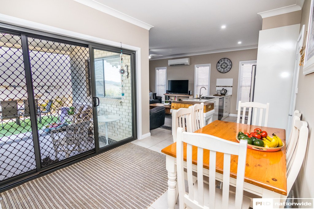 3 Currawong Drive TAMWORTH 9