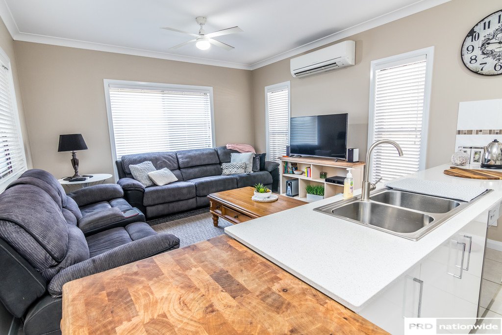 3 Currawong Drive TAMWORTH 10