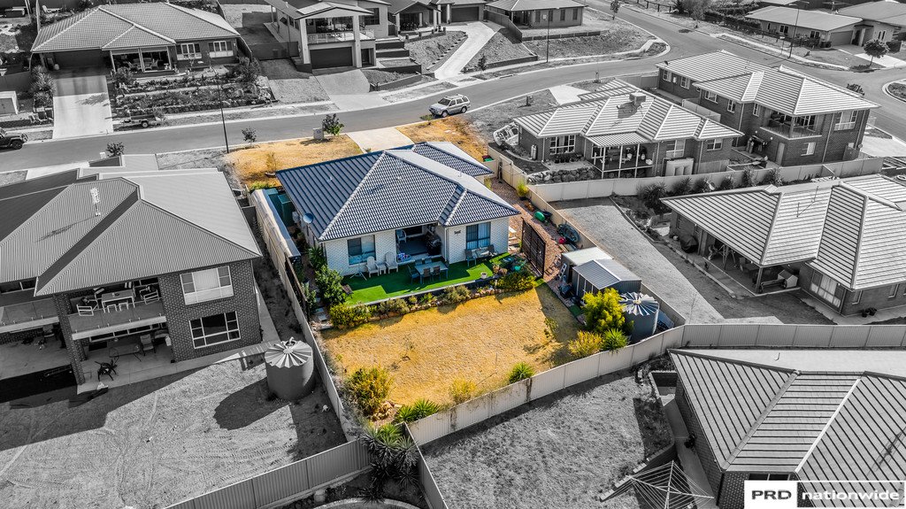 3 Currawong Drive TAMWORTH 24