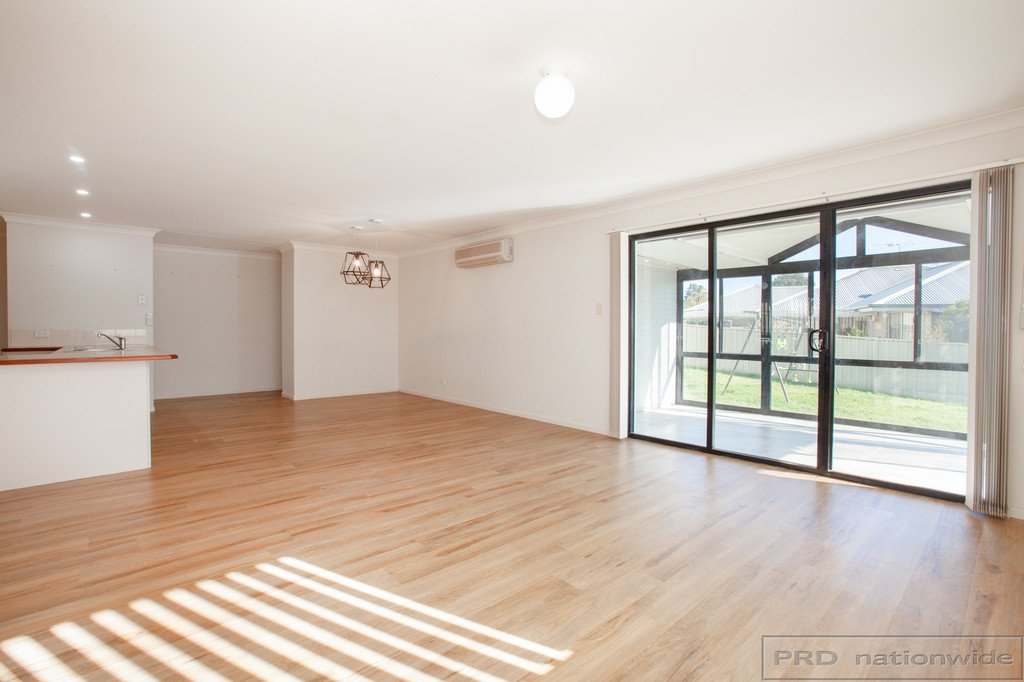 3 Curtis Close RAWORTH 5