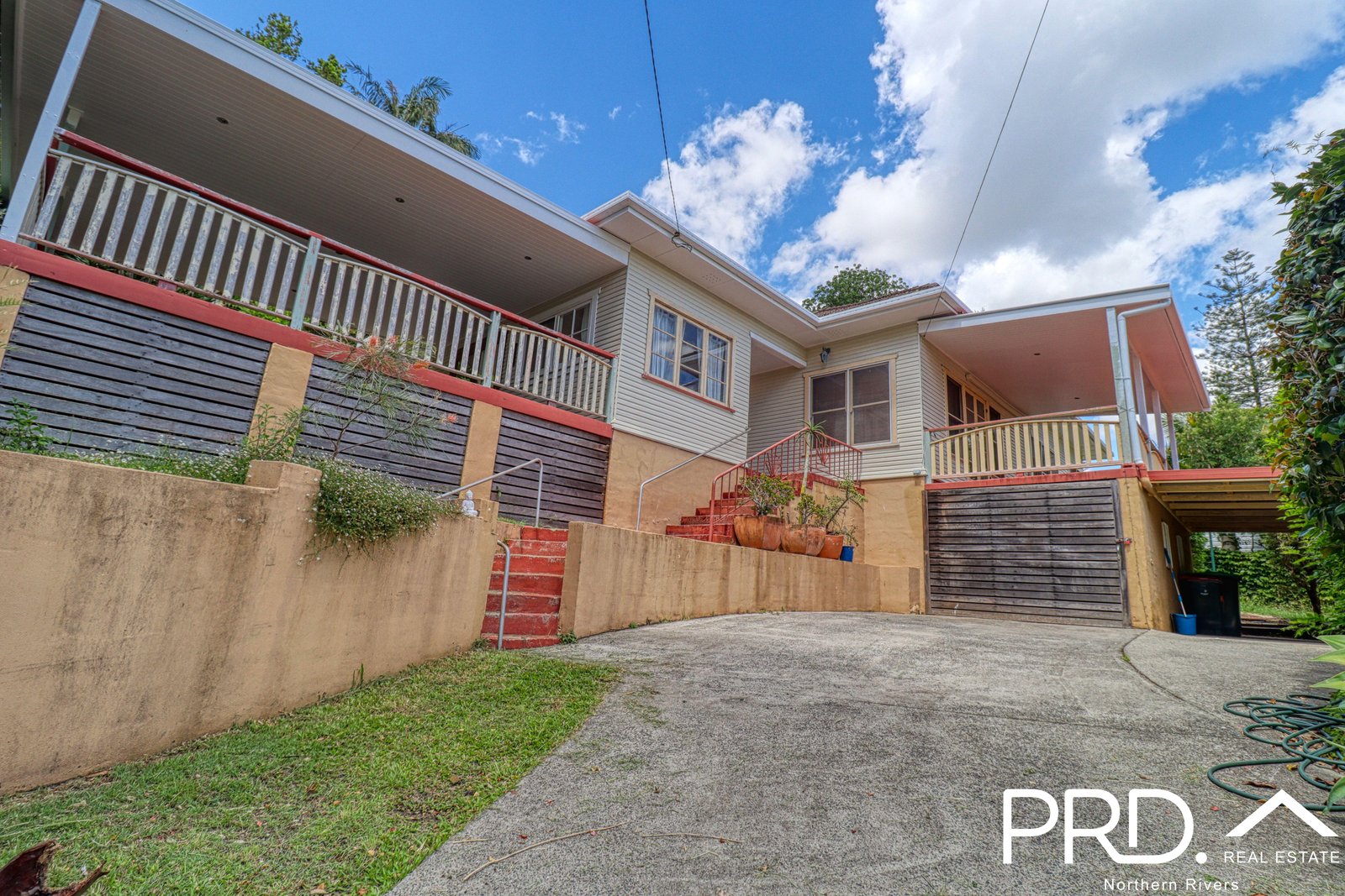 3 Dale Place GIRARDS HILL 1