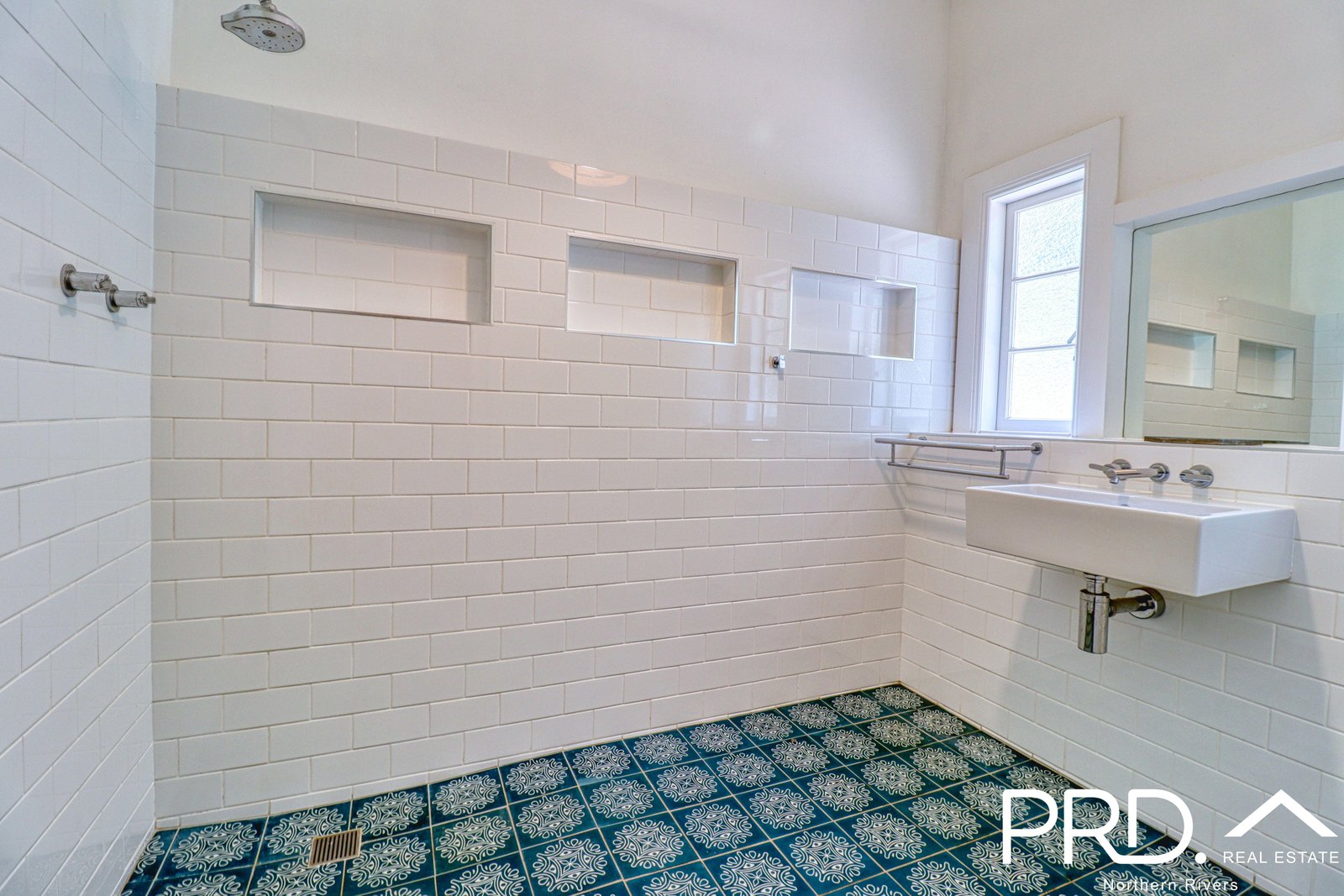 3 Dale Place GIRARDS HILL 7