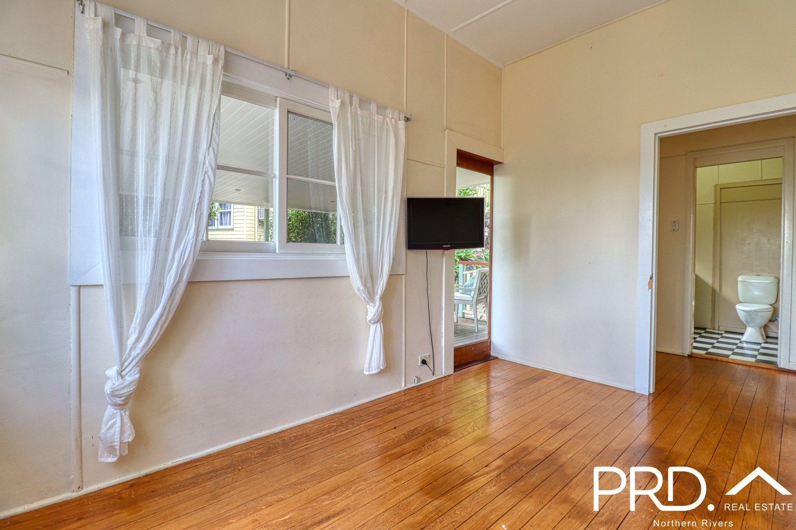 3 Dale Place GIRARDS HILL 13