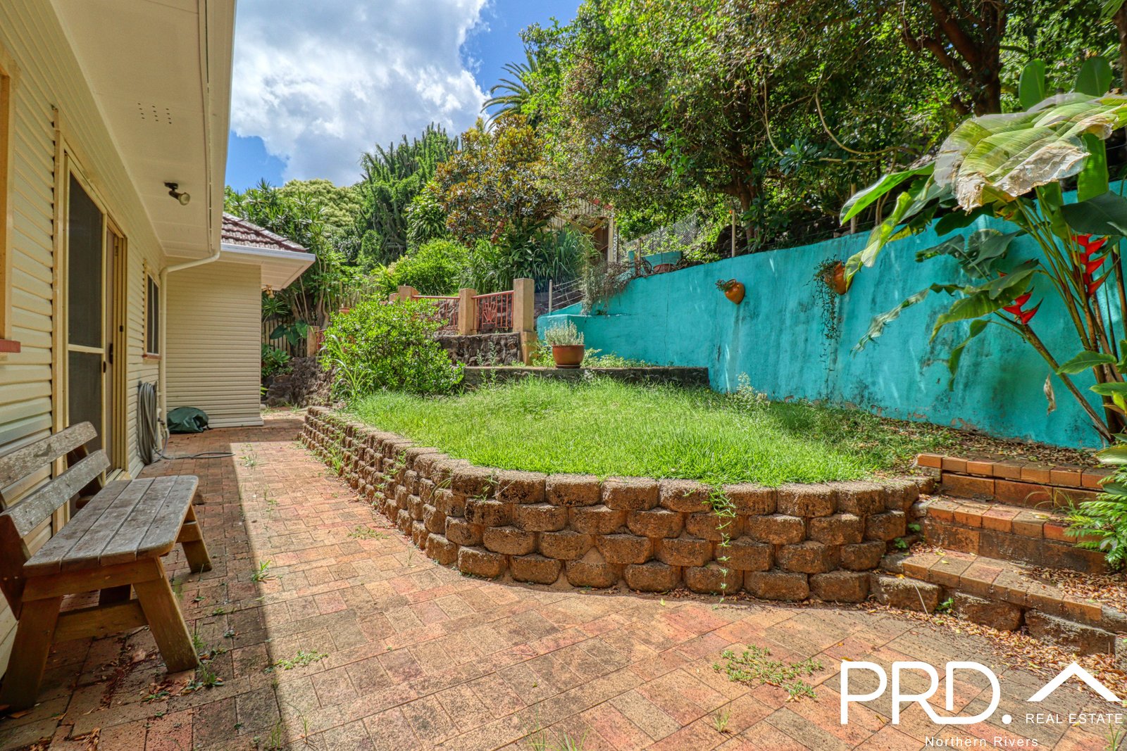 3 Dale Place GIRARDS HILL 17