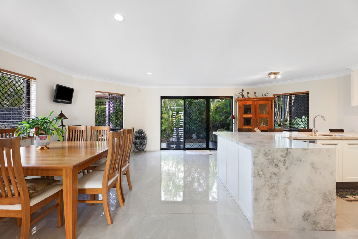 3 Dapples Court Burleigh Heads 2