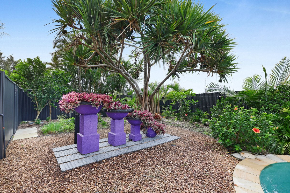 3 Dapples Court Burleigh Heads 9