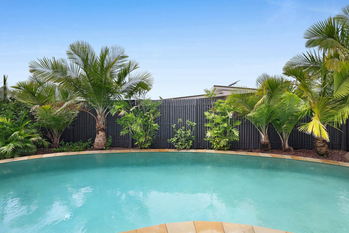 3 Dapples Court Burleigh Heads 11