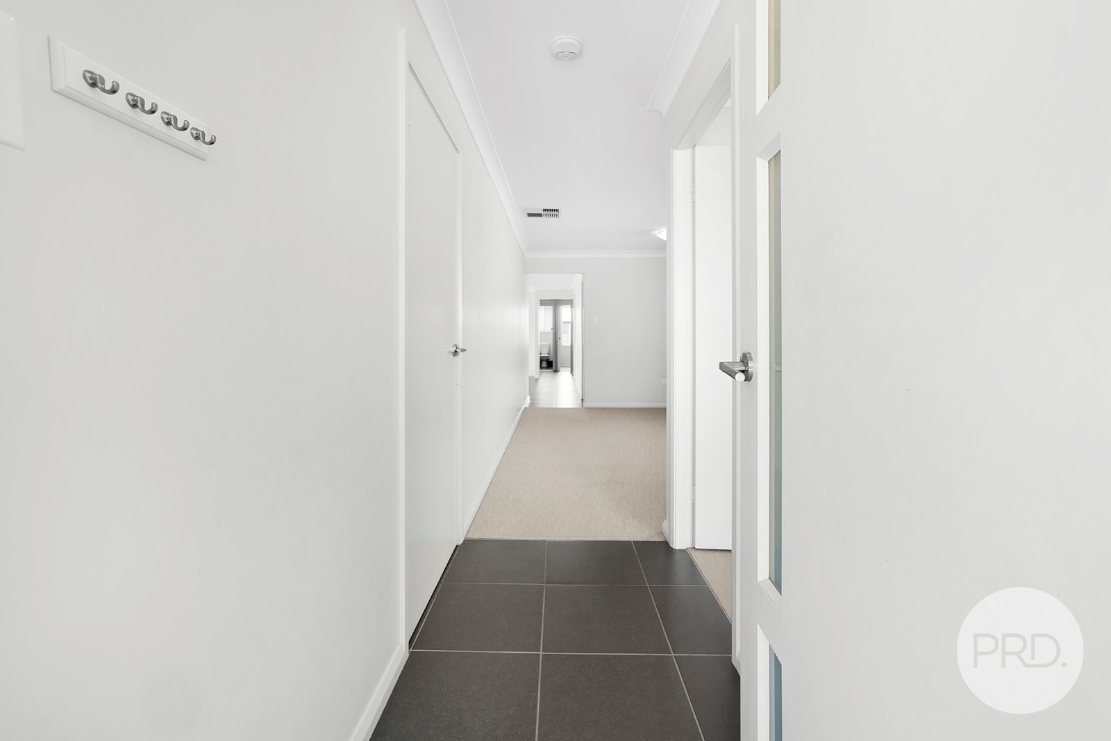 3 Darien Avenue TAMWORTH 3