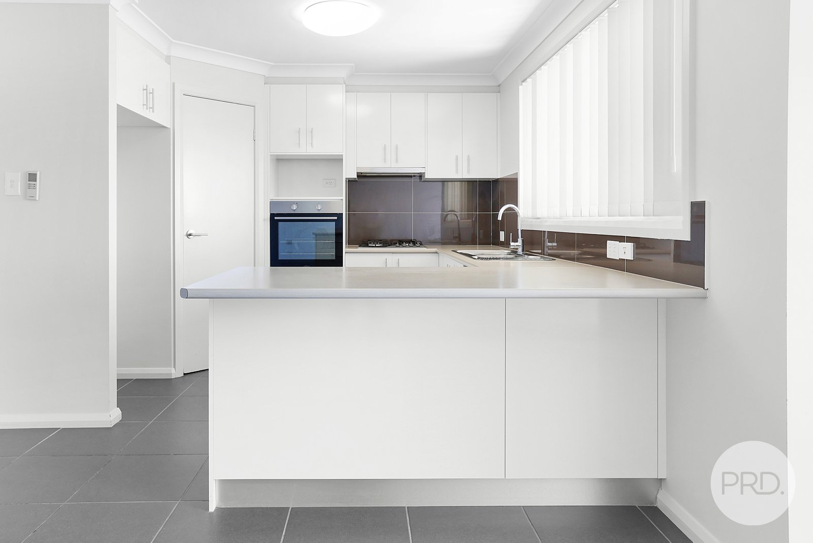 3 Darien Avenue TAMWORTH 4