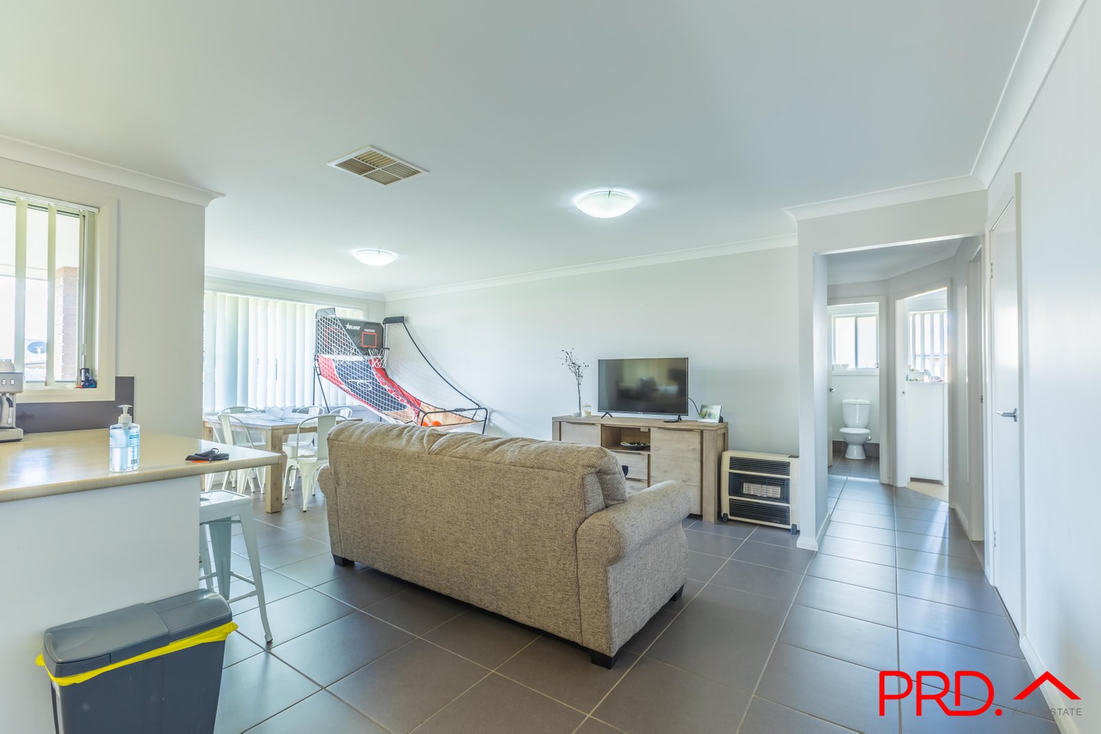 3 Darien Avenue TAMWORTH 6