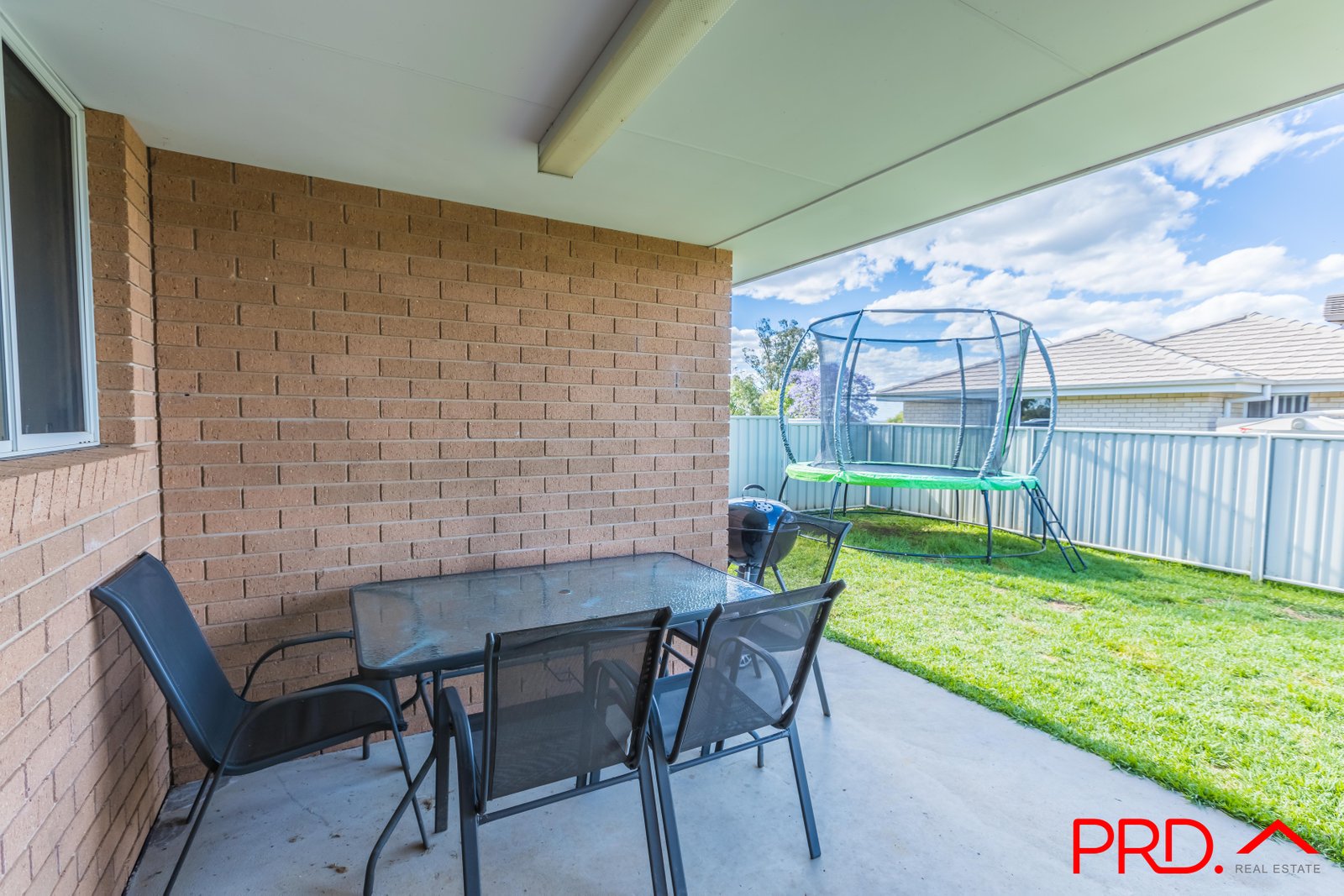 3 Darien Avenue TAMWORTH 14