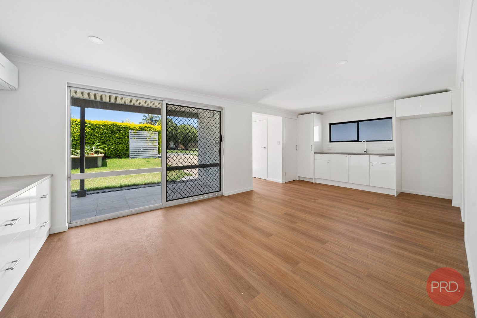 3 Dawn Crescent THORNLANDS 6