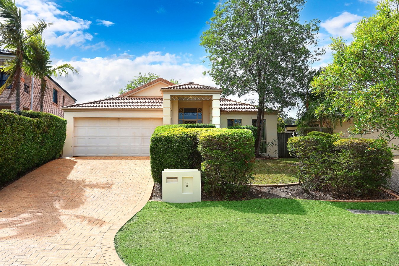 3 Dellwood Circuit MOLENDINAR 1