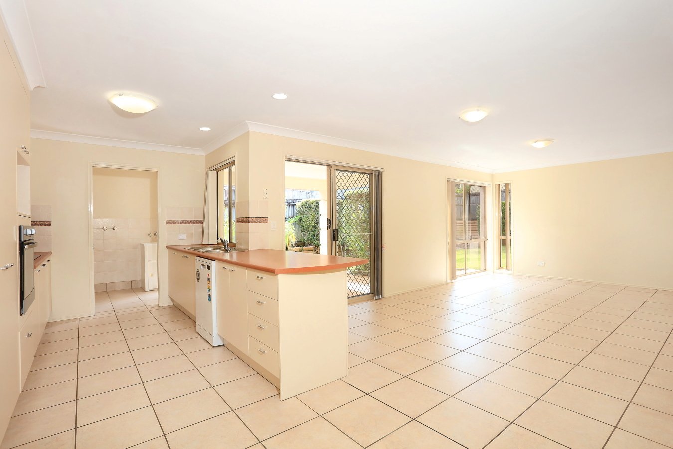 3 Dellwood Circuit MOLENDINAR 6