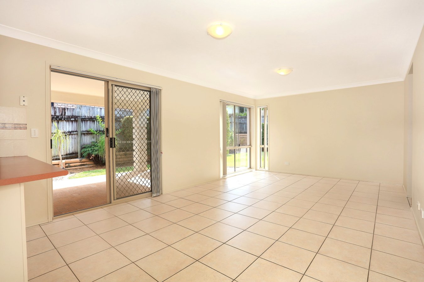 3 Dellwood Circuit MOLENDINAR 7