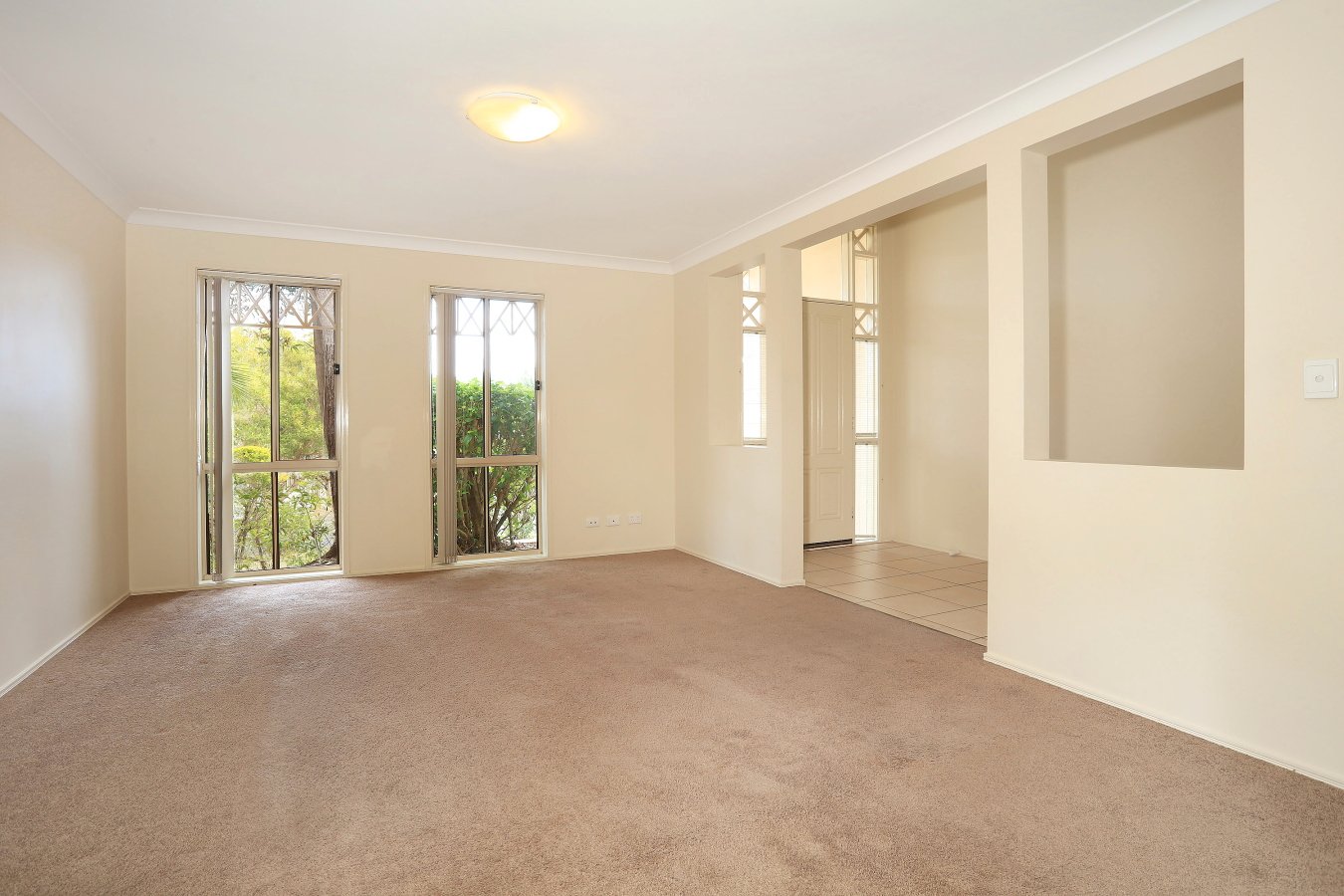 3 Dellwood Circuit MOLENDINAR 11