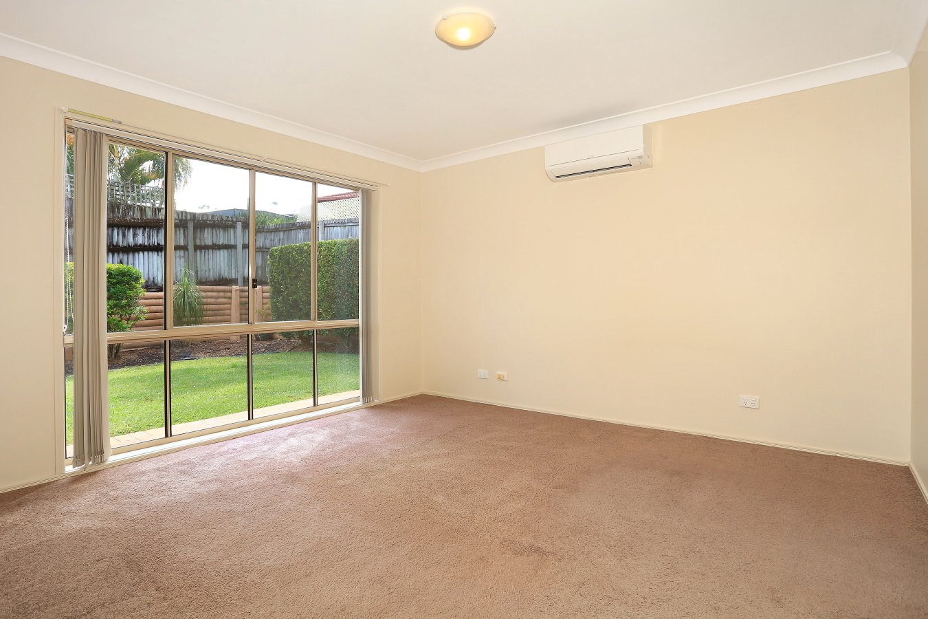 3 Dellwood Circuit MOLENDINAR 14