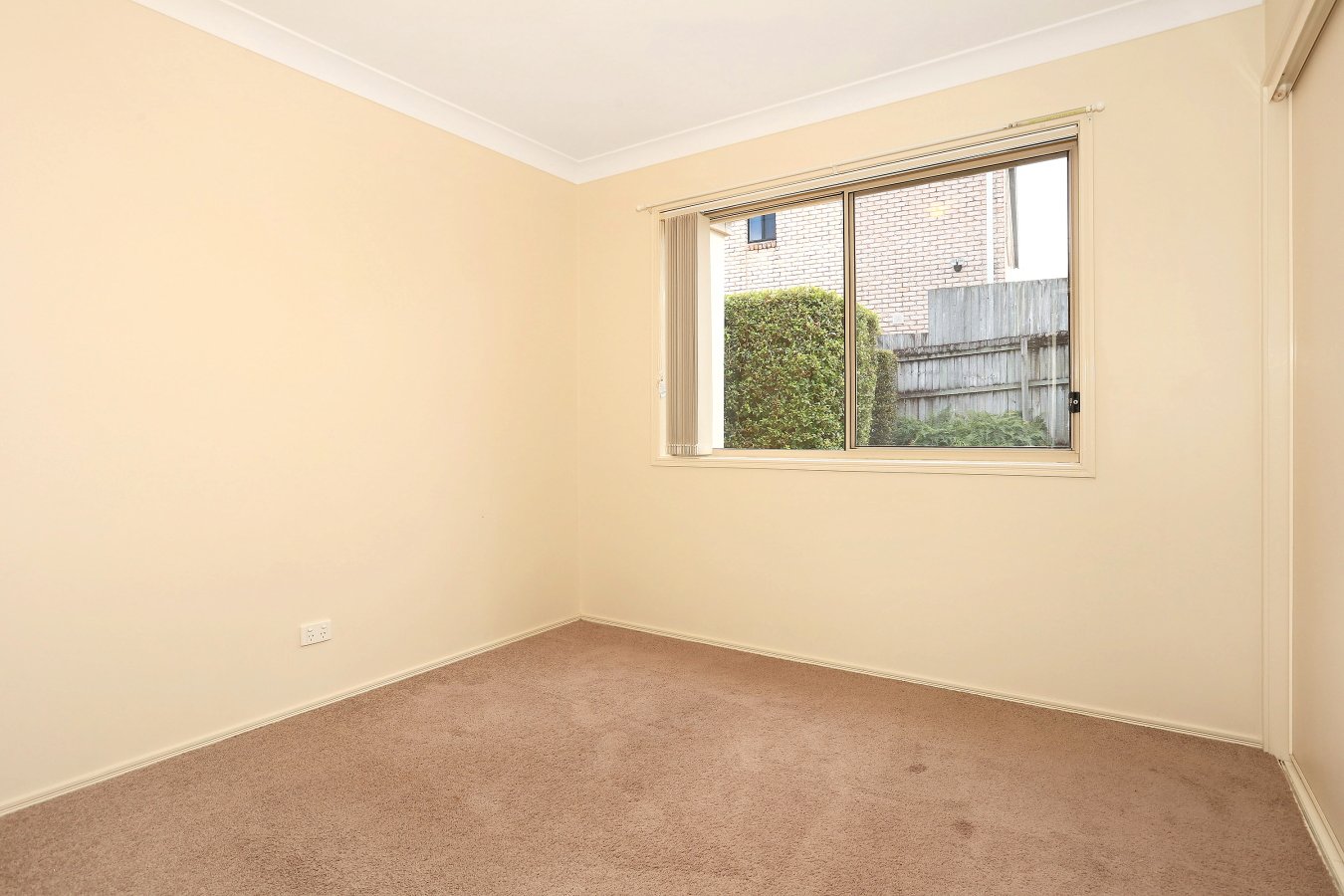 3 Dellwood Circuit MOLENDINAR 17