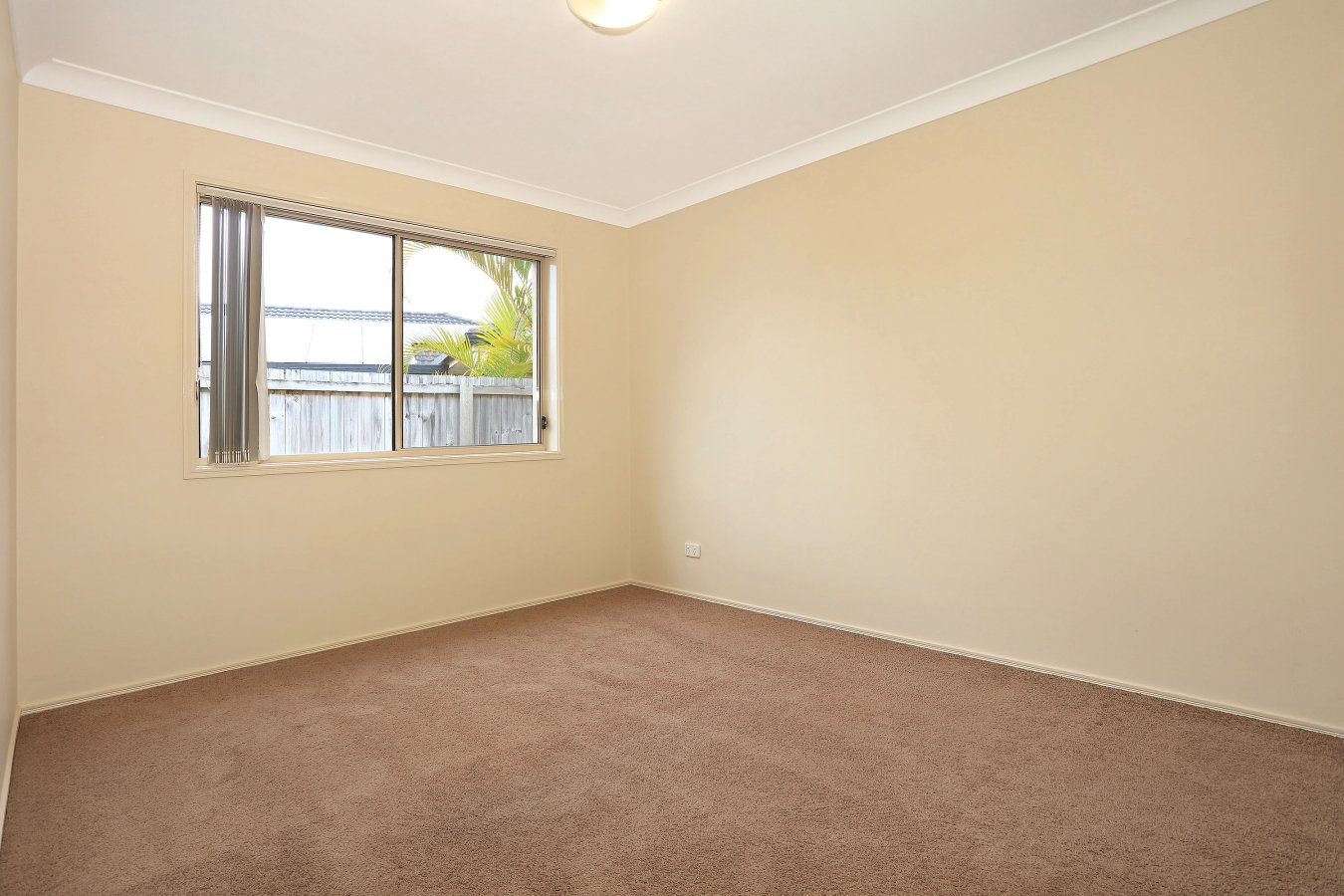 3 Dellwood Circuit MOLENDINAR 19