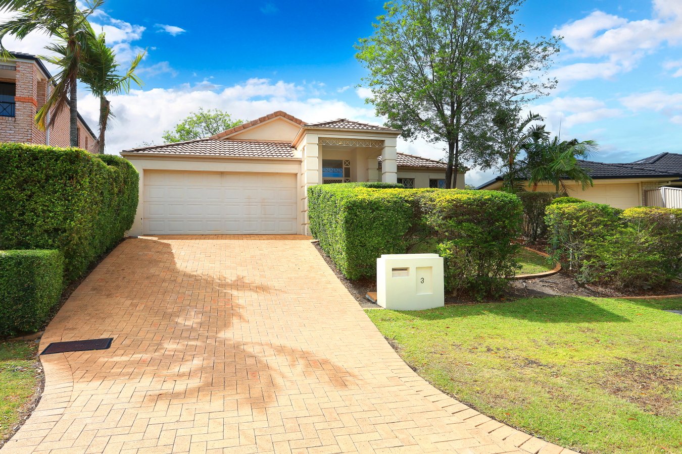 3 Dellwood Circuit MOLENDINAR 25