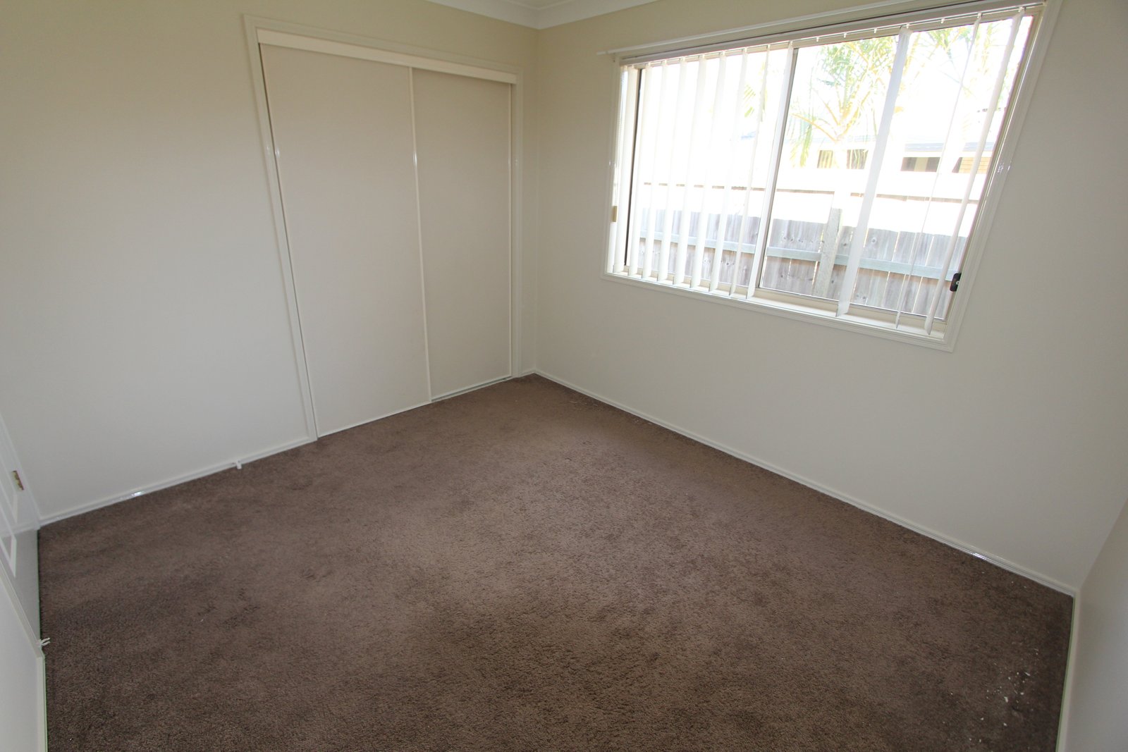 3 Dellwood Circuit MOLENDINAR 10