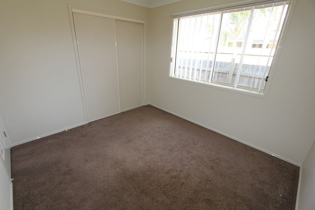3 Dellwood Circuit MOLENDINAR 9