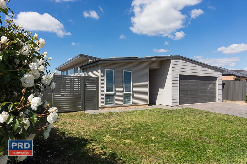 3 Deniston Circuit BUNGENDORE 2
