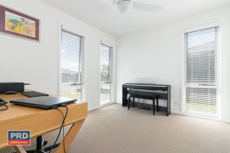 3 Deniston Circuit BUNGENDORE 10