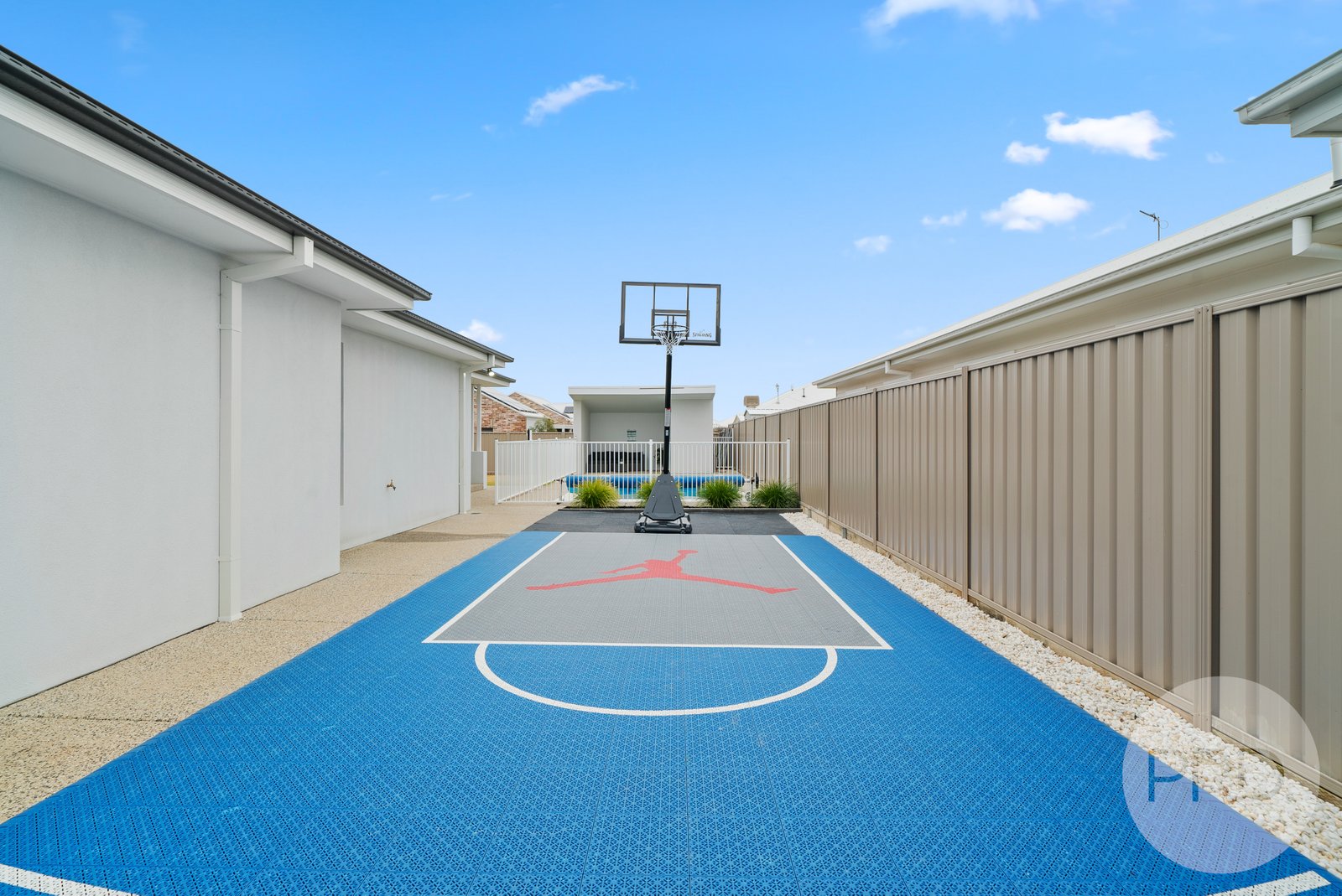 3 Denny Crescent GOBBAGOMBALIN 24