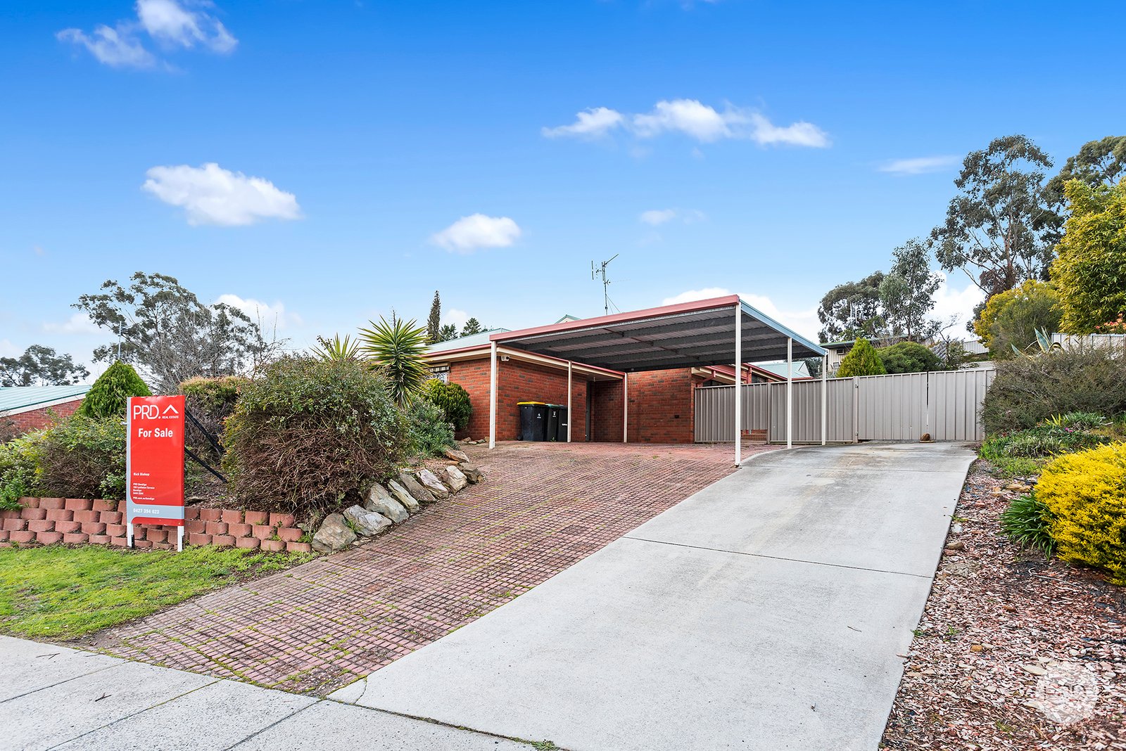 3 Derby Grove FLORA HILL 2