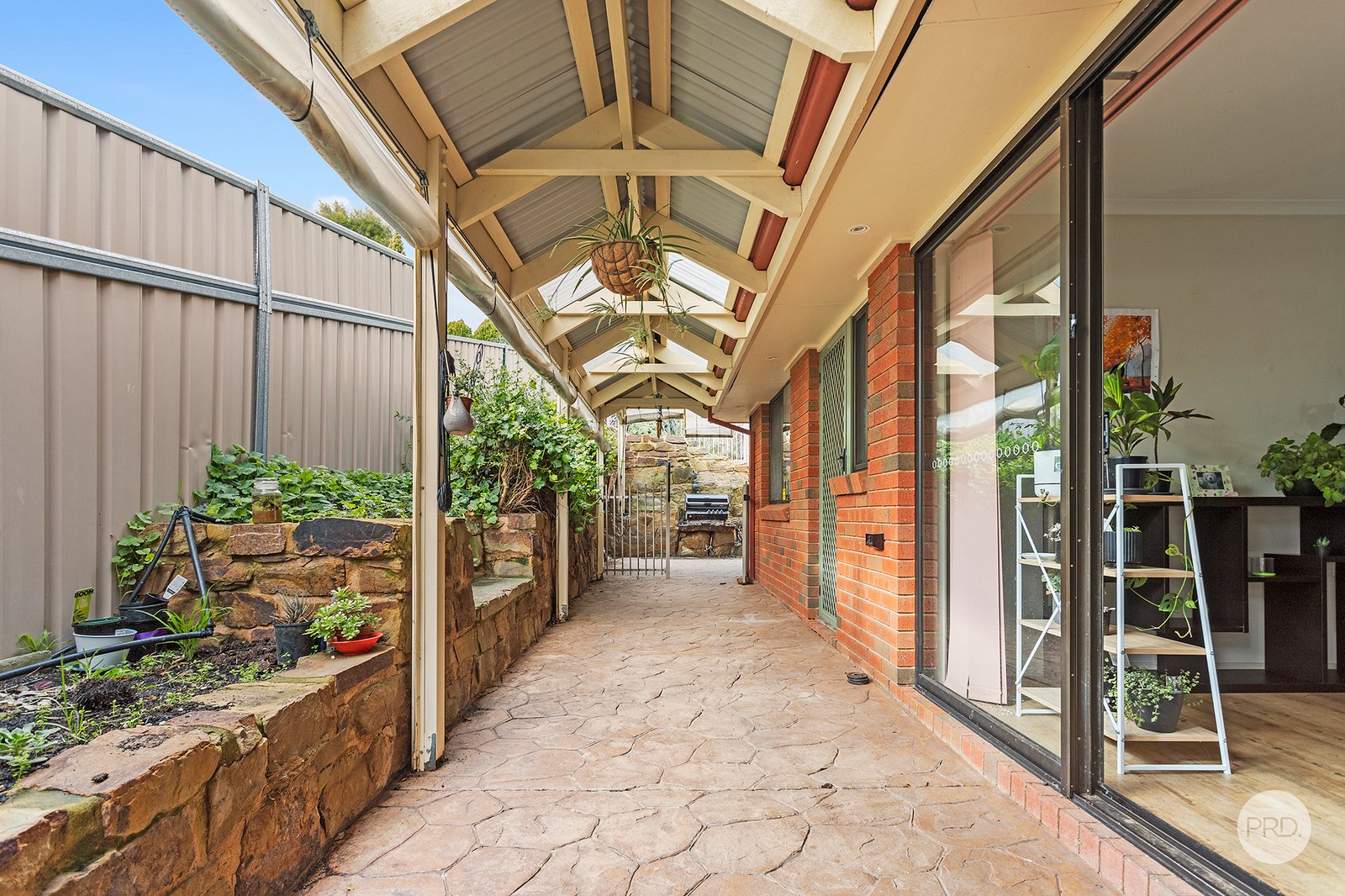 3 Derby Grove FLORA HILL 13