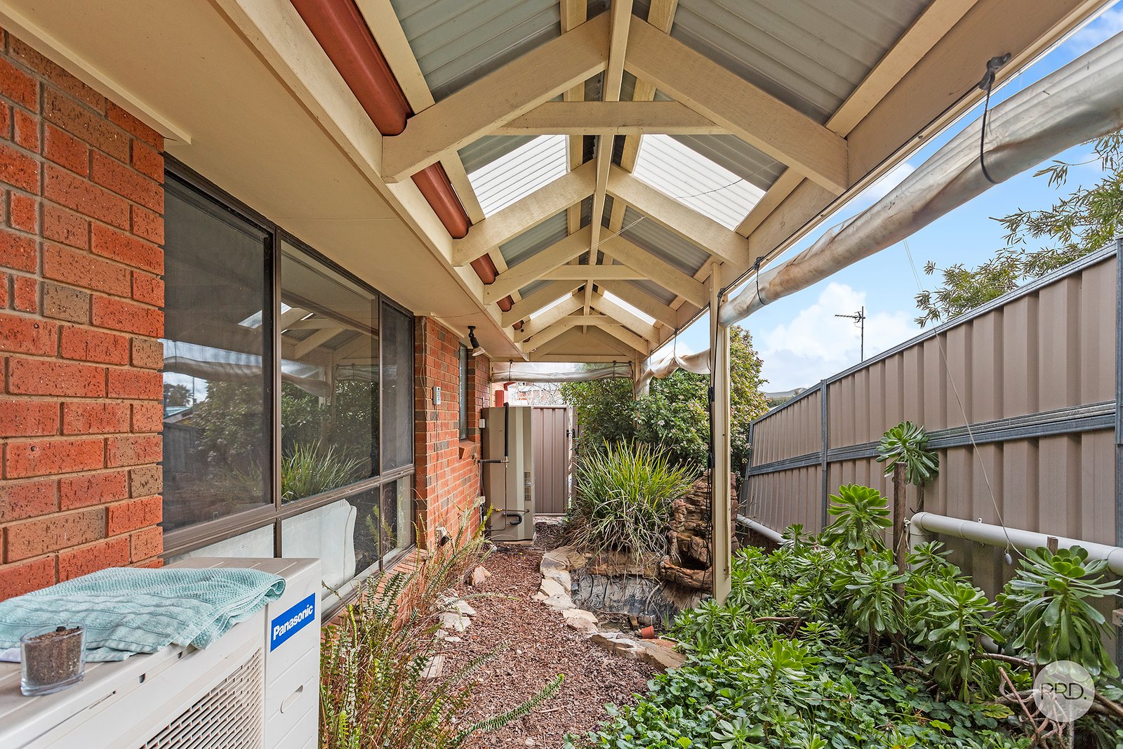 3 Derby Grove FLORA HILL 14