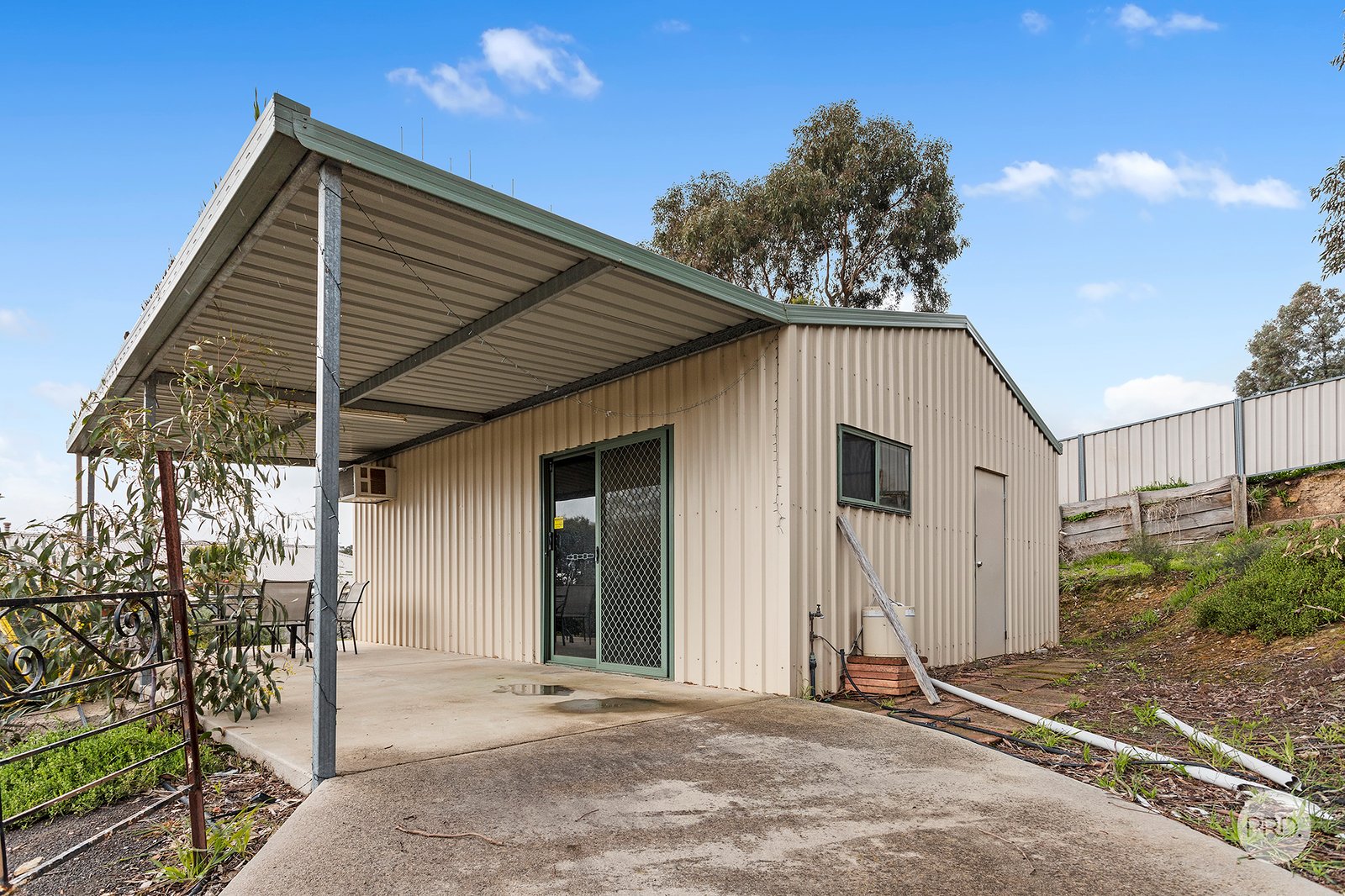 3 Derby Grove FLORA HILL 15