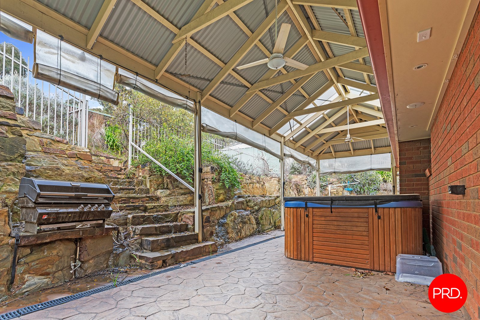 3 Derby Grove STRATHDALE 12