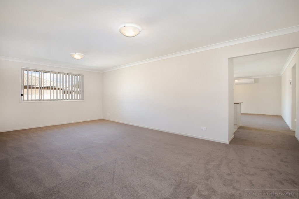 3 Devon St  GRETA 8