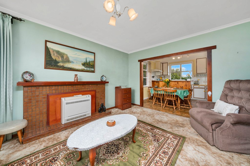 3 Dewar Place CLAREMONT 7