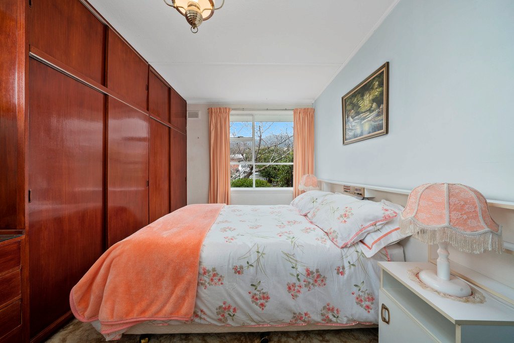 3 Dewar Place CLAREMONT 14