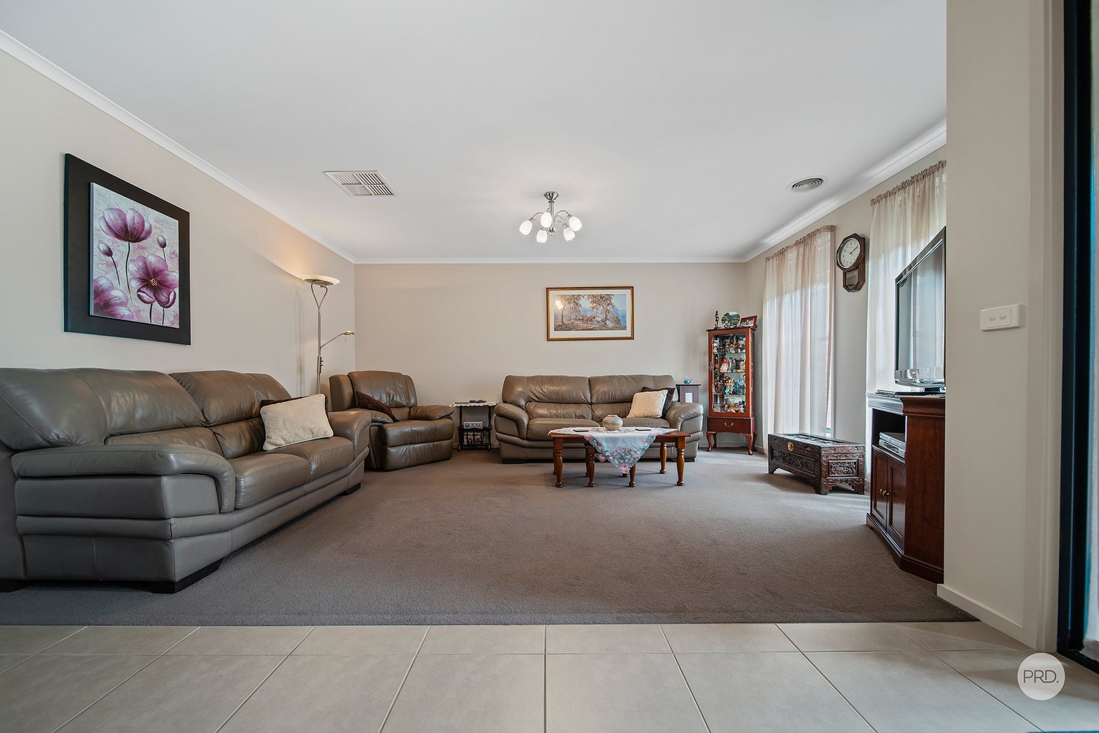 3 Diamond Avenue WHITE HILLS 2