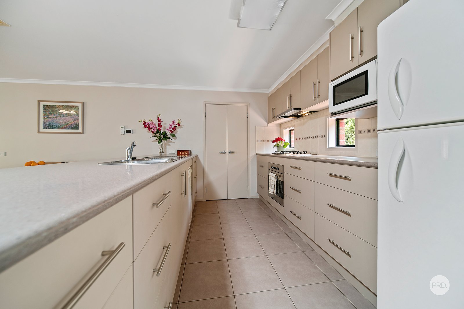 3 Diamond Avenue WHITE HILLS 3