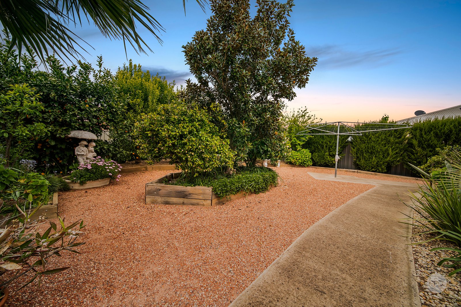 3 Diamond Avenue WHITE HILLS 12