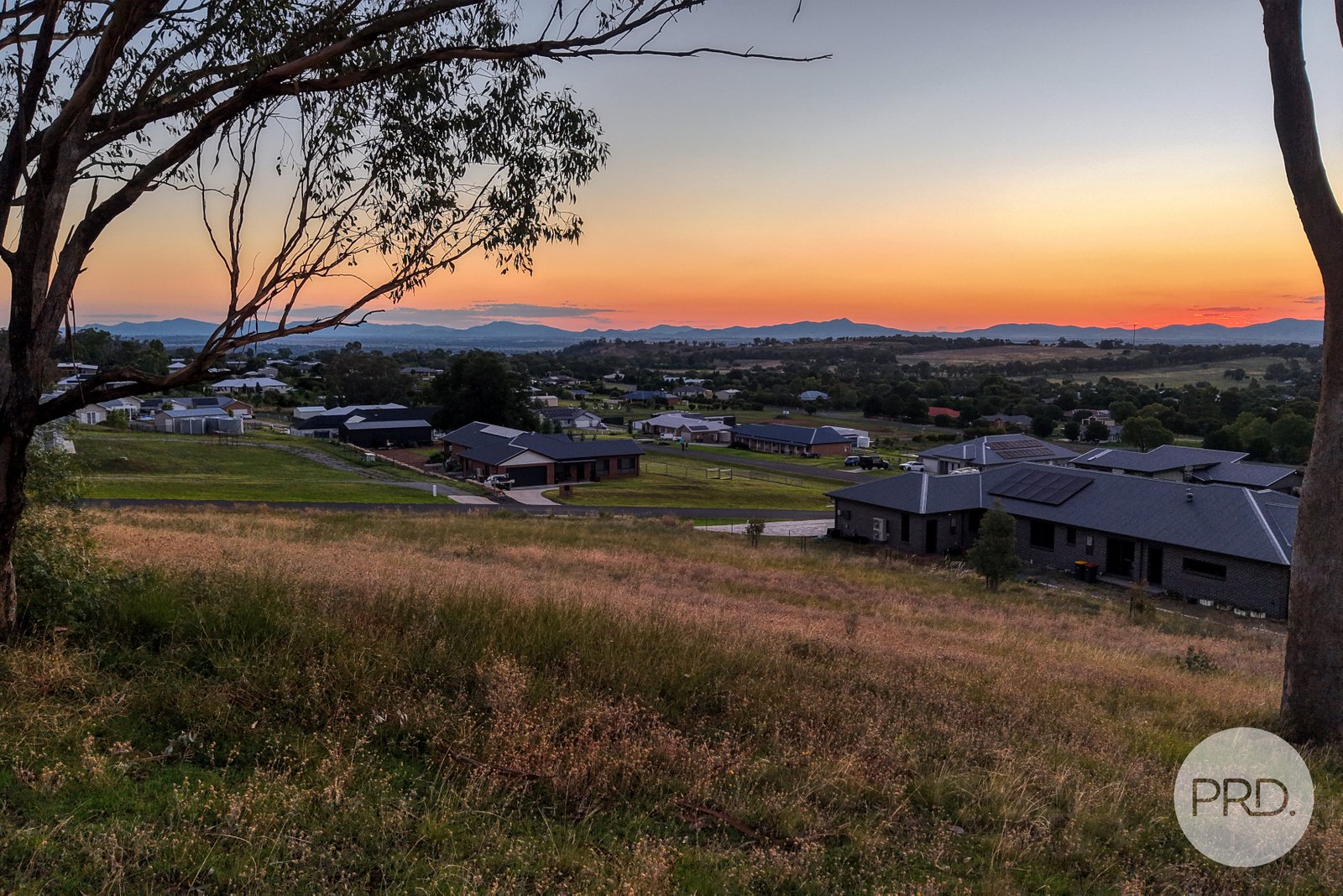 3 Dianella Close TAMWORTH 4