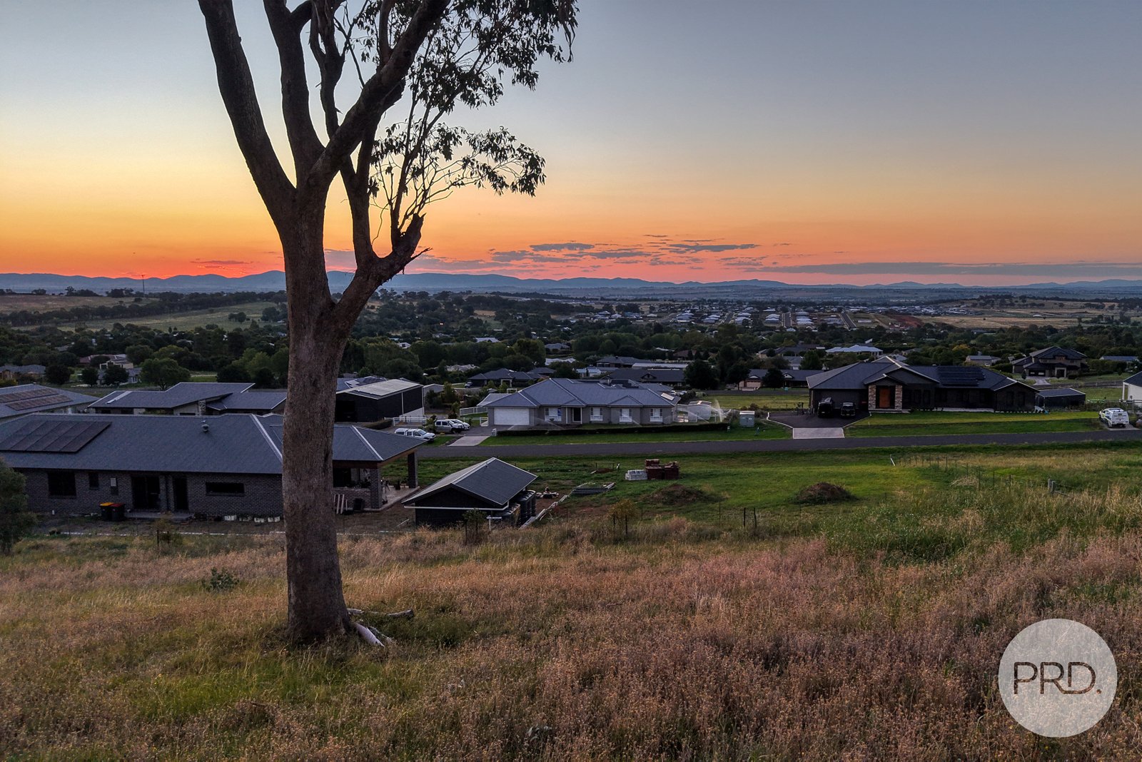 3 Dianella Close TAMWORTH 5