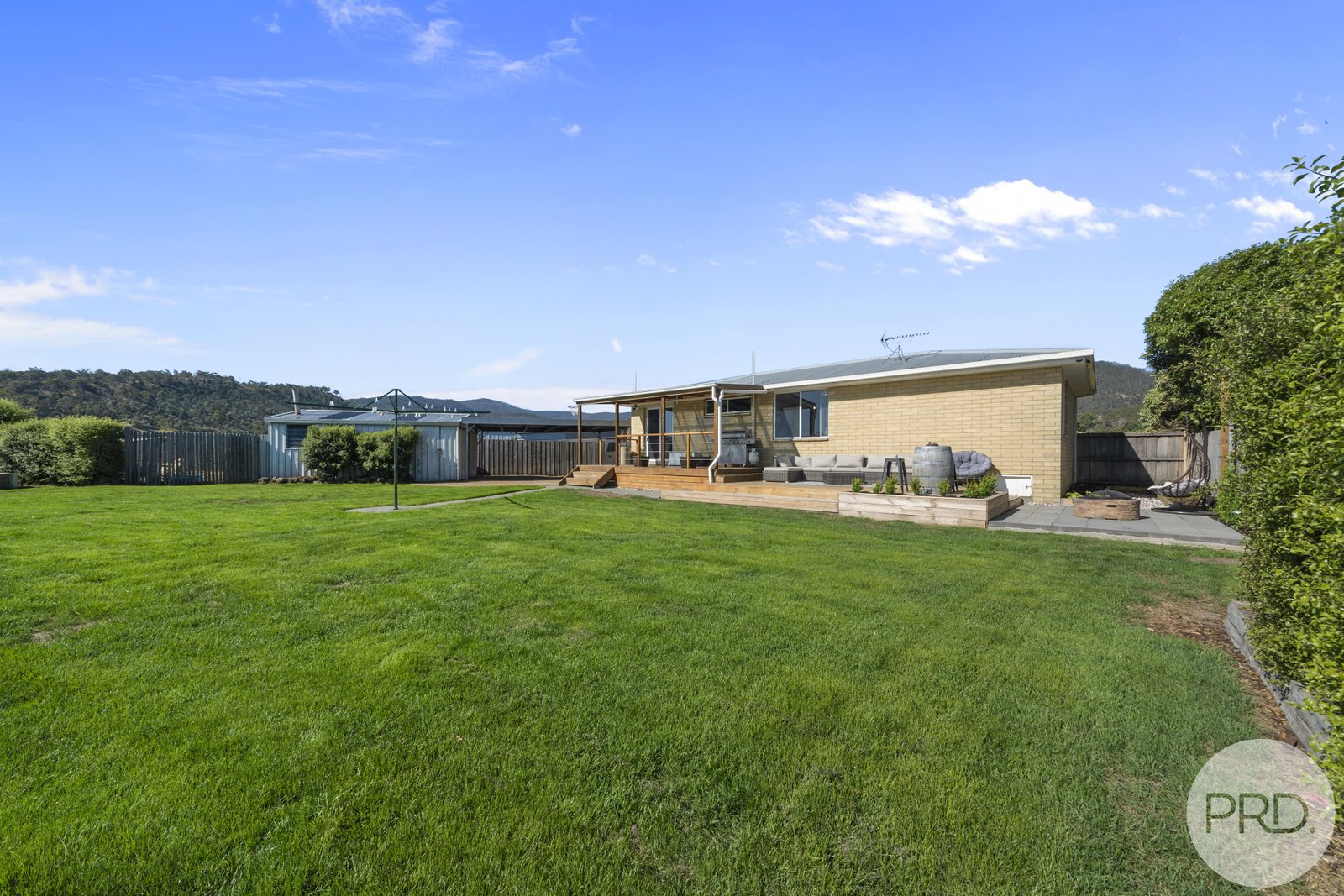 3 Downie Circle NEW NORFOLK 12